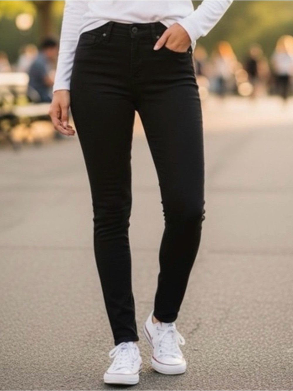 Hollister Mid-Rise Skinny Jeans